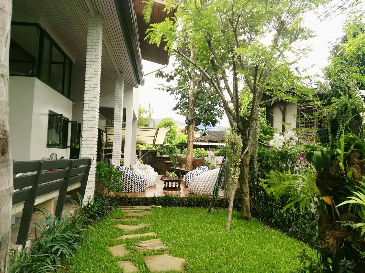 18 In Town Homestay Chiang Mai Exterior photo